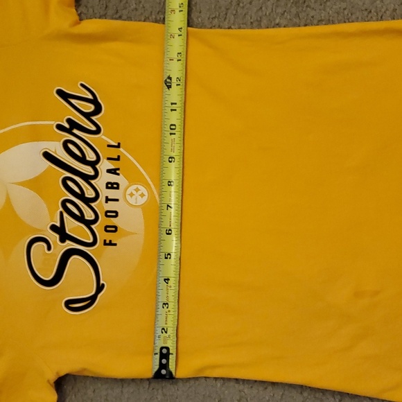 NWOT NFL WMNS SIZE S TEE - Picture 1 of 4